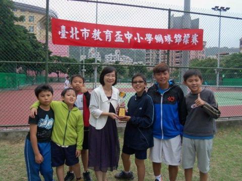 逸流網球-Toni吳怡靜教練 - 