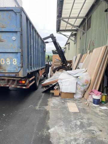 王俊強 - 大量也有夾子車服務