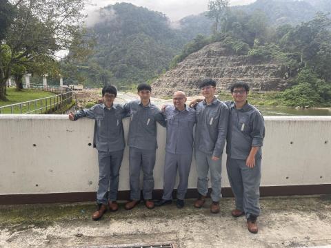 李酩濠 - 海外水力電廠實習