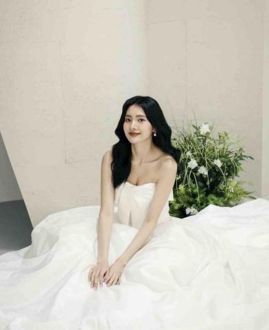 Amber Chen 妝髮造型師 - 韓系婚紗