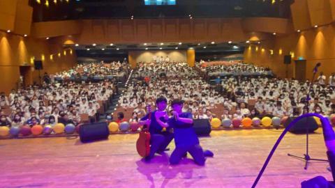 朱廷翊 - 參與畢業表演（右