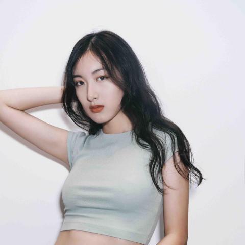 提供模特兒服務的專家Catrina