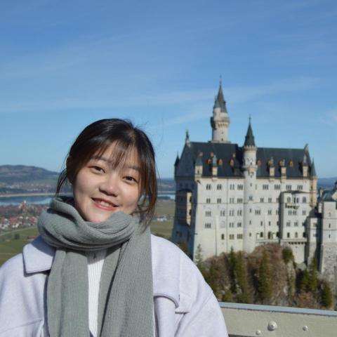 提供台中寵物沙龍服務的專家Grace