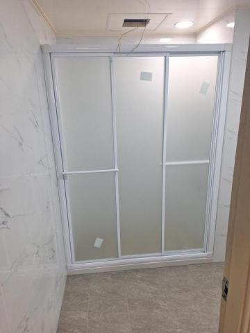 仁偉淋浴拉門 - 一字三拉5mm強化噴砂不沾手