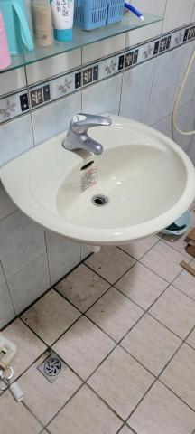 李樂咖 - 更換翻蓋式落水頭