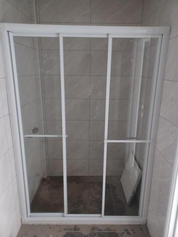 仁偉淋浴拉門 - 一字三拉5mm強化清玻璃