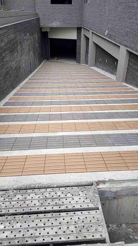 李幼仔 - 山形磚 填縫