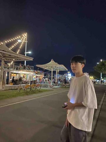 呂承峯 - 生活照