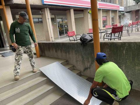 久柘裝修工程 - 斜坡推車