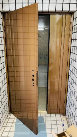 鼎立建築金屬有限公司 - 子母門