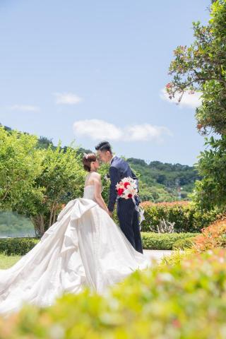 常少謙 - 婚禮進行中，找時間拍攝的類婚紗已經成為最近婚禮攝影的主流。