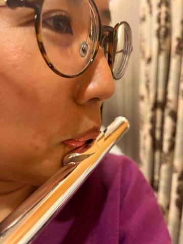 黃老師 長笛🪈鋼琴🎹演奏教學 - 在上課中讓學生清楚發現演奏嘴形問題