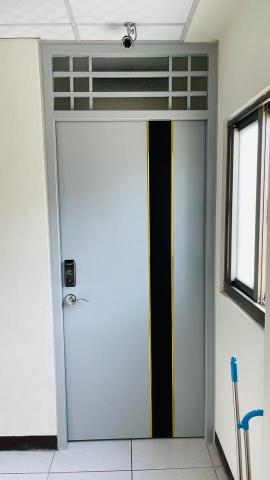 鼎立建築金屬有限公司 - 開天玄關門