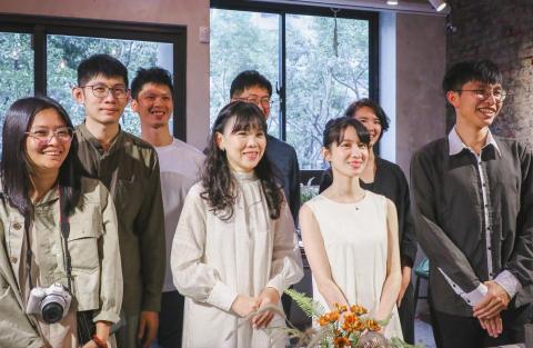 張韶棋茶藝/品評 - 與台灣工藝研究中心合作
擔任李素梅老師與連俞涵茶侶