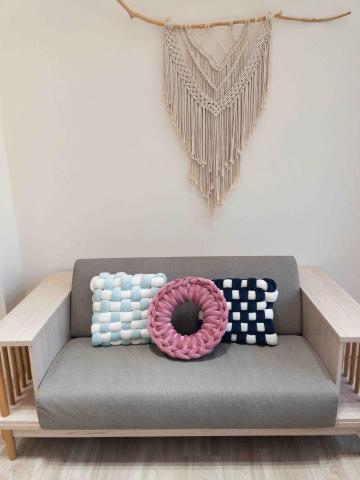 日籽空間macrame編織手作工作室 - 抱枕 使用冰島毛線 日籽空間macrame編織手作工作室 - 抱枕 使用冰島毛線