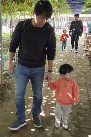 提供機場接送便宜服務的專家Changen Lu