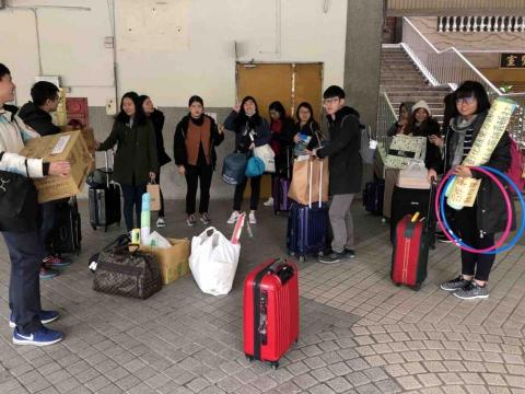 Nicole - 英語營出發前團體照