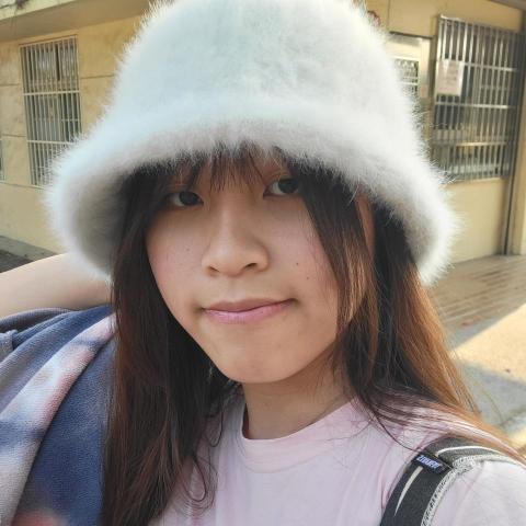 提供寫文章服務的專家朱思姸