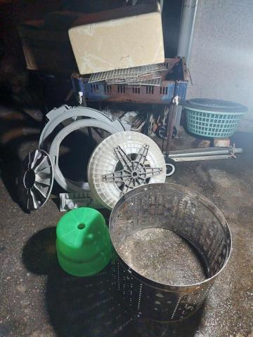 真堂千冷氣清洗 輕鋼架工程 - 洗衣機清洗