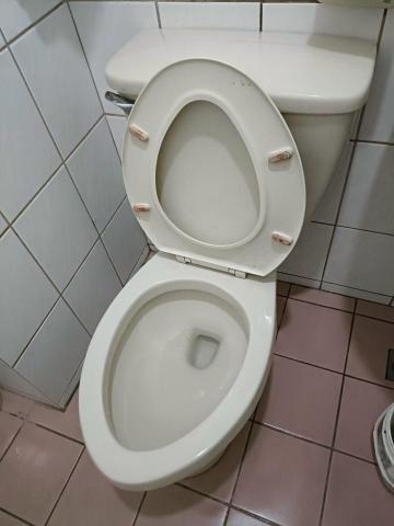 唯舜居家水電 - 更換馬桶水箱馬桶蓋沿用