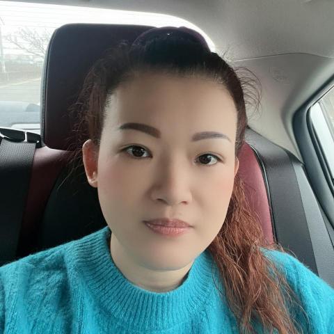 提供美髮剪刀服務的專家李明桂