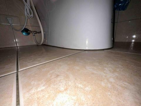 宸晞水電 - 馬桶安裝