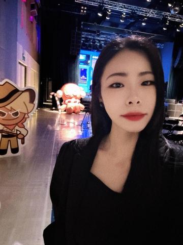 徐彩琳서채린 - 薑餅人對戰卡牌:Braverse 
台灣正式上市記者發表會&示範表演賽前,
台韓玩家練習賽之中韓文口譯