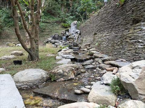 玩創藝樹 - 案例分享 自然工法 施作瀑布流水