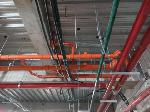 陳阿傑 - 吊管配置