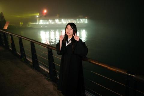 呂建忠 - 畢業紀念照