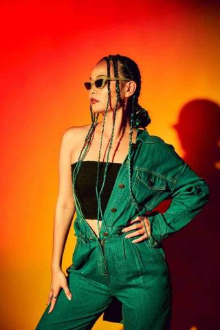 提供教學舞服務的專家Cara