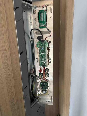 elevator_workermanu - 