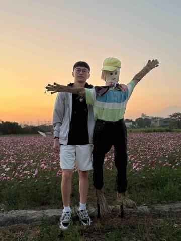 提供線上家教服務的專家黃柏叡