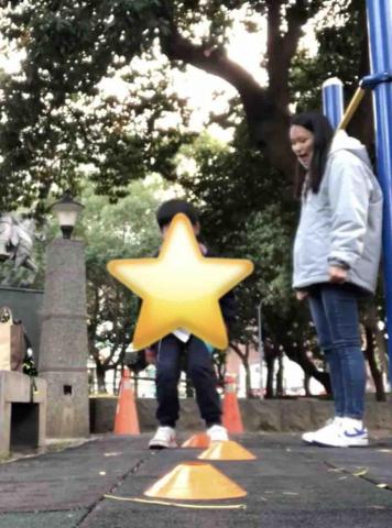 侯芃妃 - 動作訓練