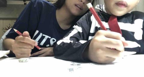 侯芃妃 - 作業指導