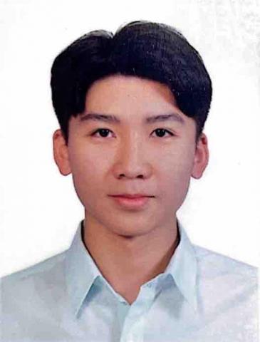 提供數學老師服務的專家李旭智