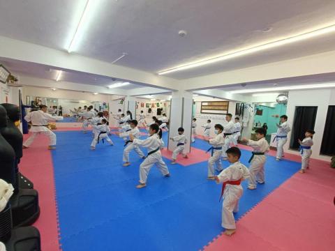 空手道萬華道場 - 道場課程側拍