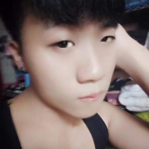 提供浪板服務的專家劉樂