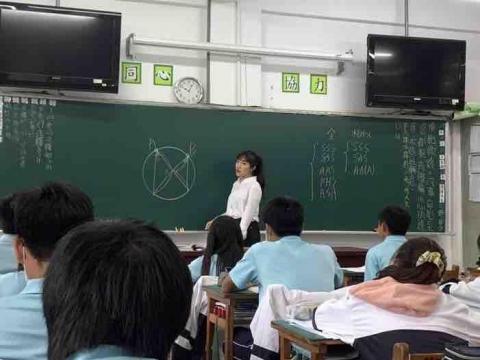 吳俐儒 - 數學團教學訪視照片