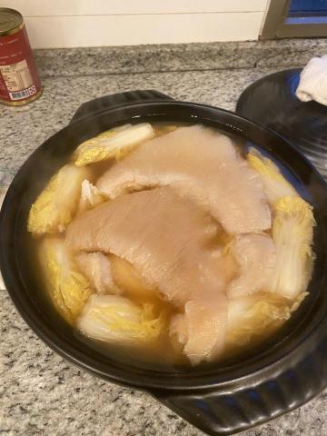 輝政 - 金華魚翅娃娃菜雞湯