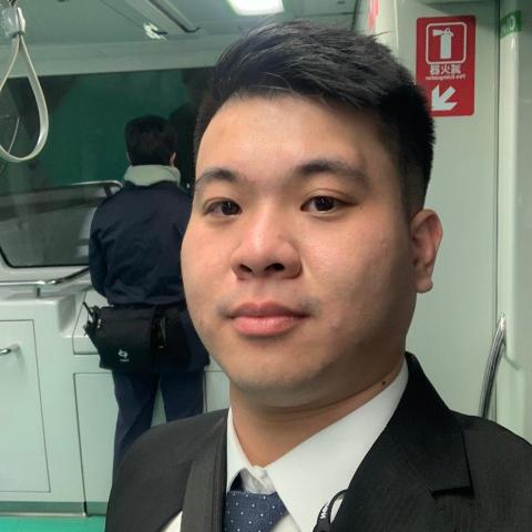 提供pcb製造服務的專家黃偉哲