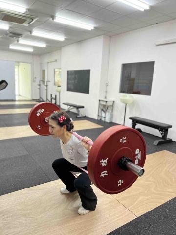 力技運動工作室 - 深蹲