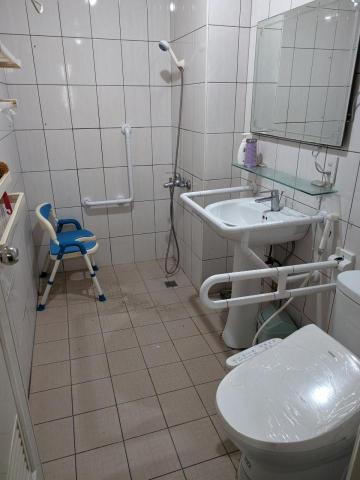 居安照護-北投店 - 浴廁無障礙空間施做