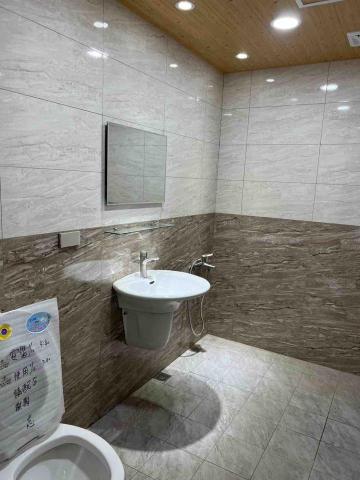 謝旻志 - 衛浴改修幫客人搭配整套和成麗佳多系列