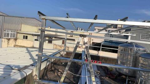 冠品鐵工 工程行 - 