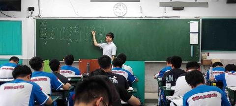 林俊庭 - 花蓮高中試教