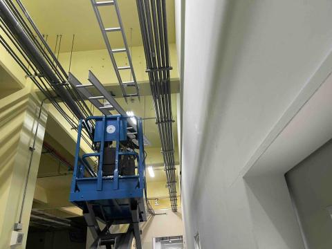 華宣工程有限公司 - 安裝線槽