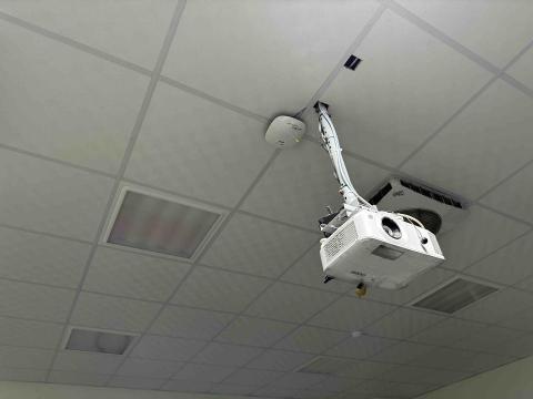 華宣工程有限公司 - 投影機及AP安裝