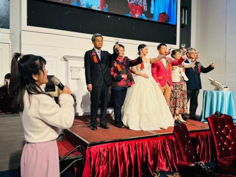 亮亮✨️|婚禮主持人|活動主持人 -  亮亮✨️|婚禮主持人|活動主持人 -