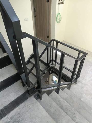 順強不鏽鋼-台南分行 - 高雄六合路旅社  烤漆扶手